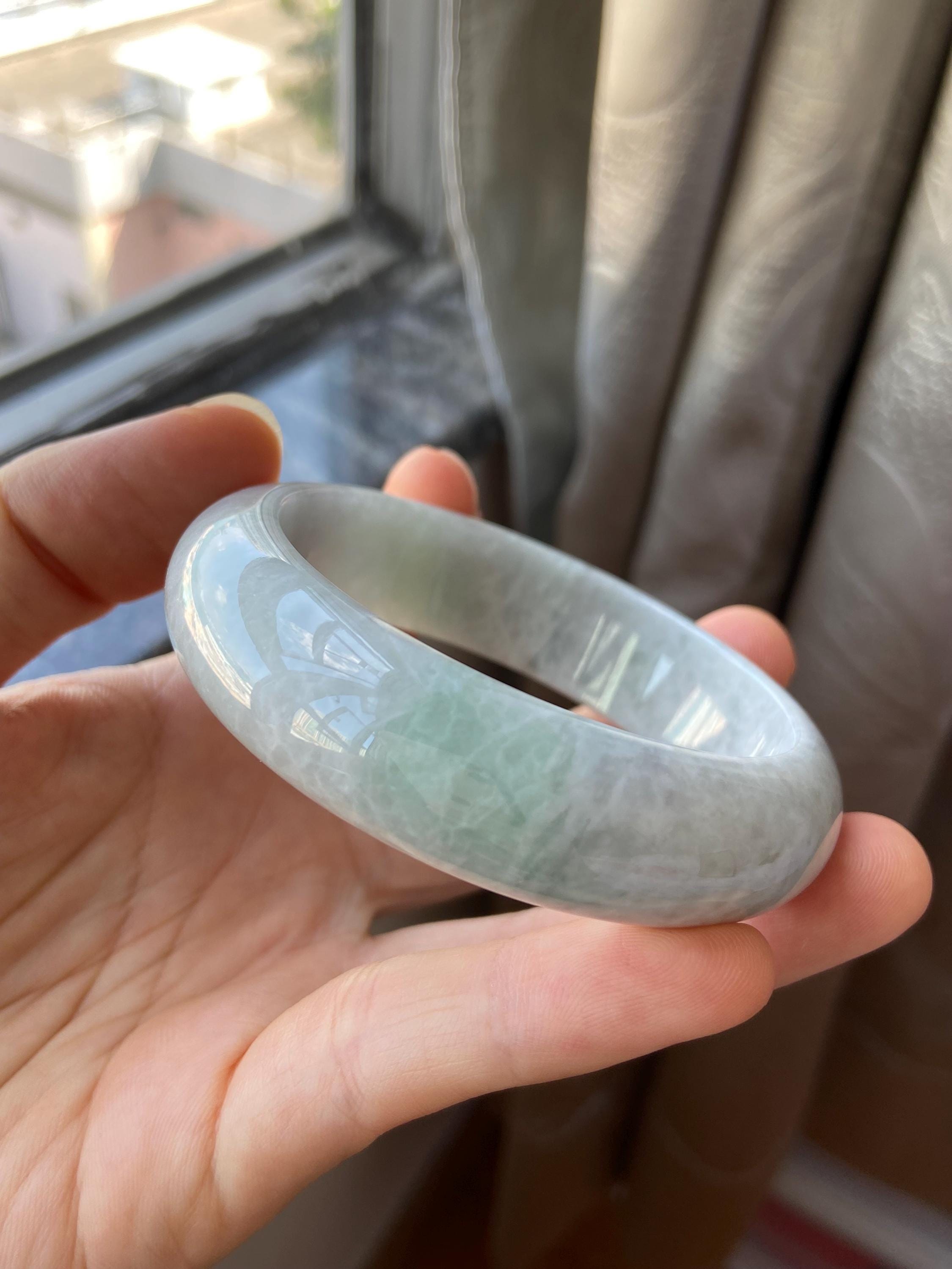 翡翠バングル 57.8 mm (2.28