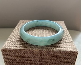 翡翠バングル 58.4 mm (2.30