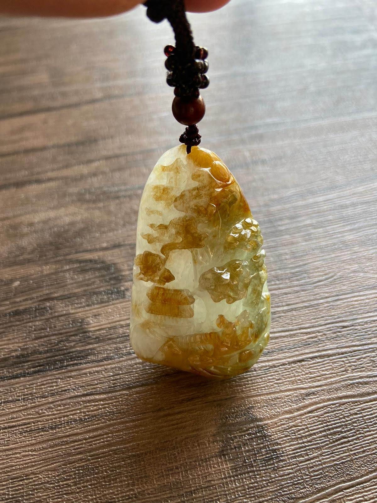 彫刻風景翡翠ペンダント、天然ビルマ産Aグレード翡翠 - Etsy 日本
