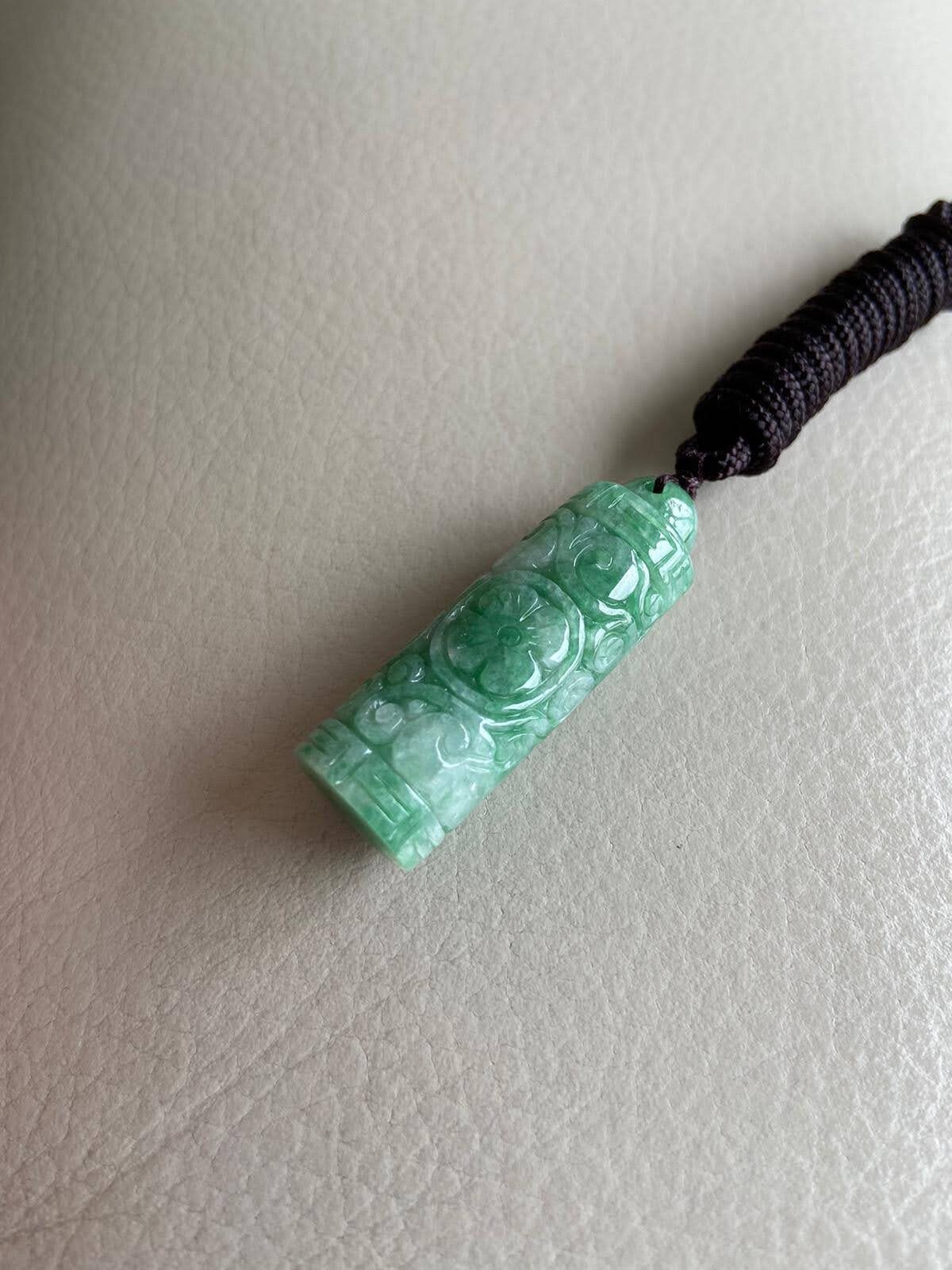 骨董翡翠ペンダント il_fullxfull.2605301875_g0l6.jpg