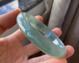 翡翠バングル 58.4 mm (2.30