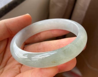 翡翠バングル 57.4 mm (2.26