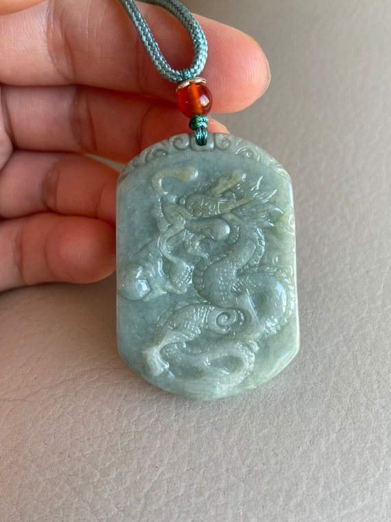 Pendentif Dragon En Jade Vert-Blanchâtre - Bijou Fantaisie Unisexe - Neuf Sans Emballage