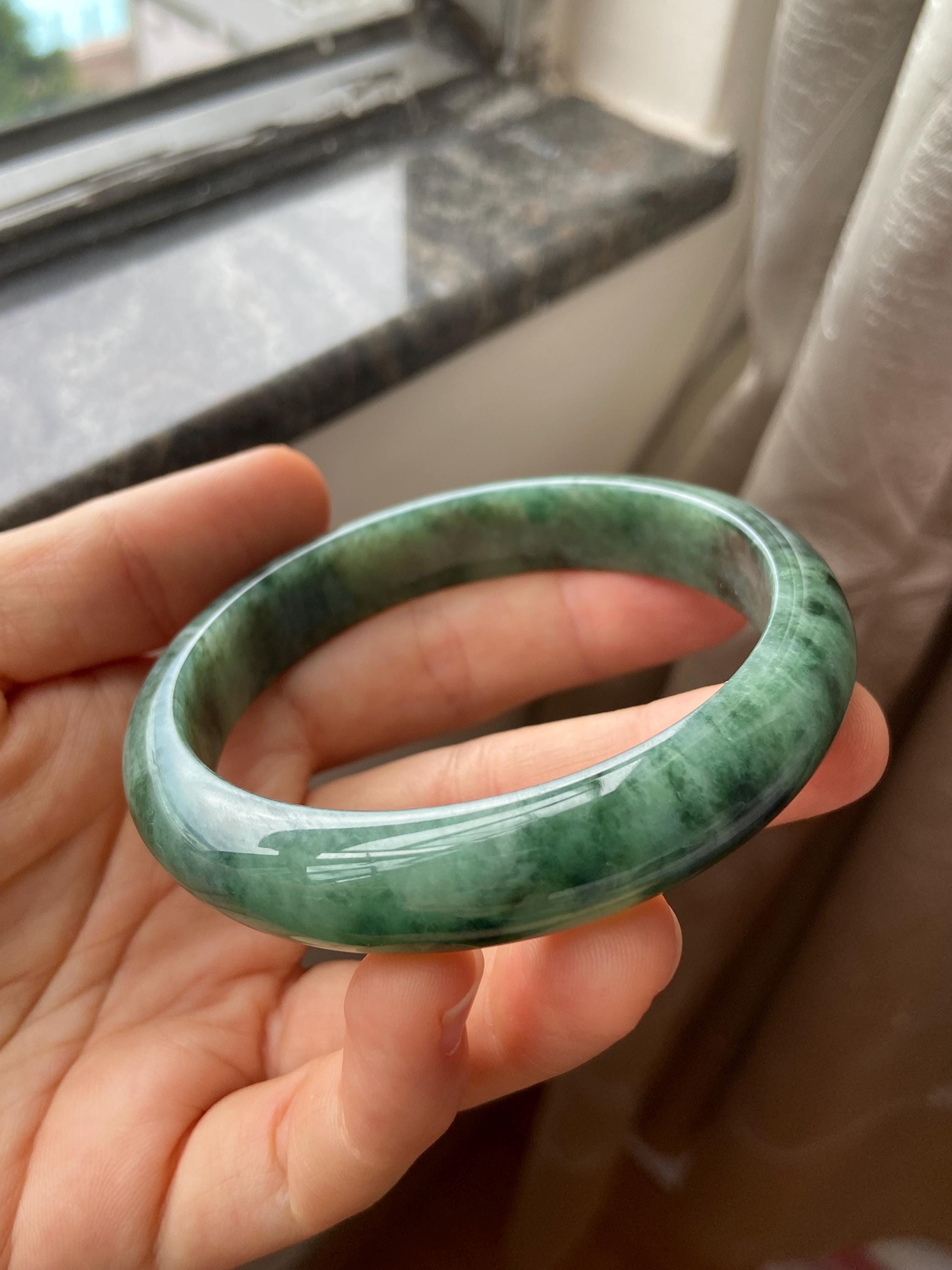 翡翠 ヒスイバングル 鑑定書付き 内径62mm 翡翠バングル 62.7 mm (2.47