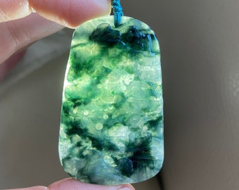 彫刻された風景ジェダイト翡翠ペンダント、グリーン、ブリッジ