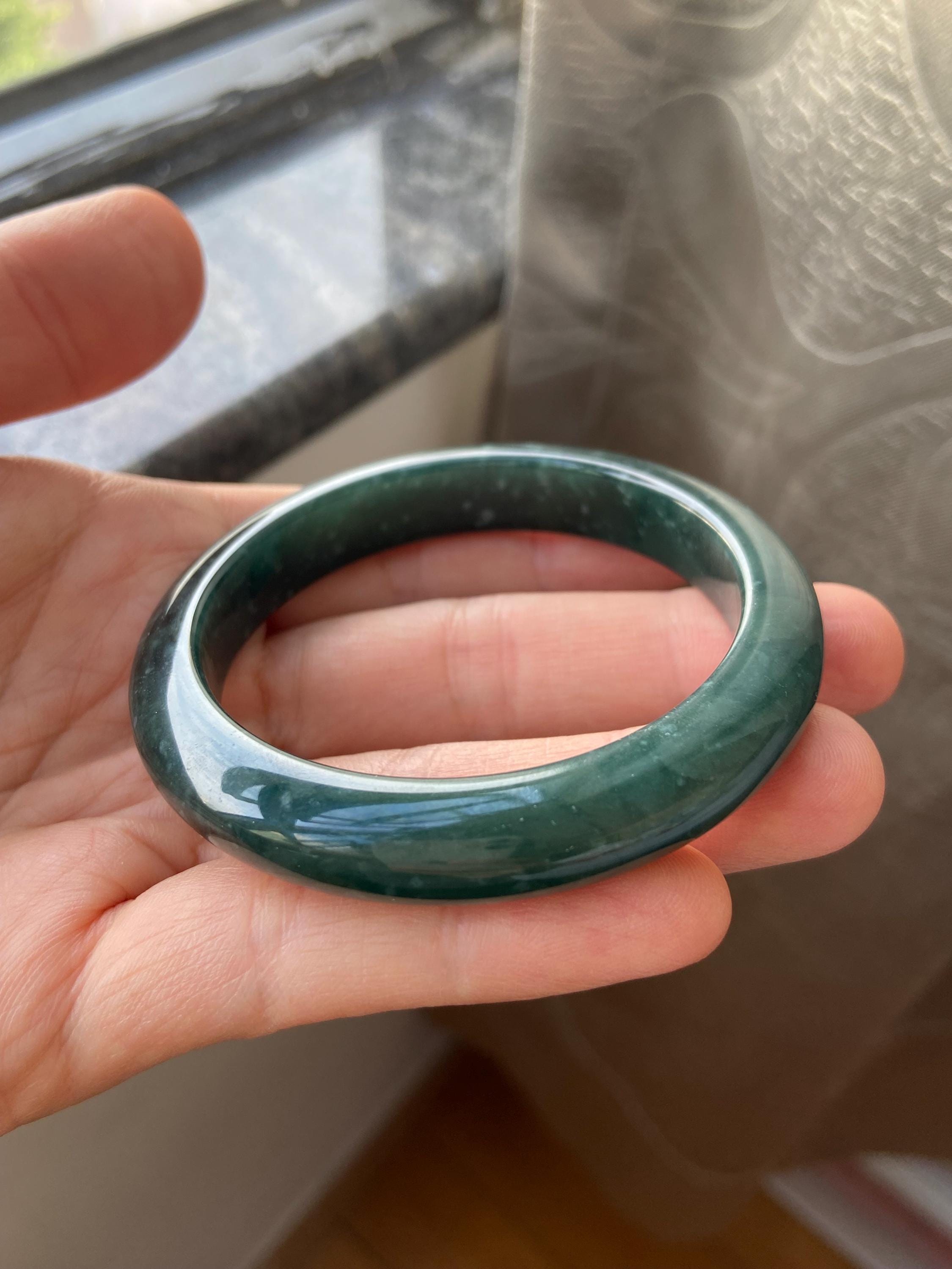 翡翠バングル 52.4 mm (2.06