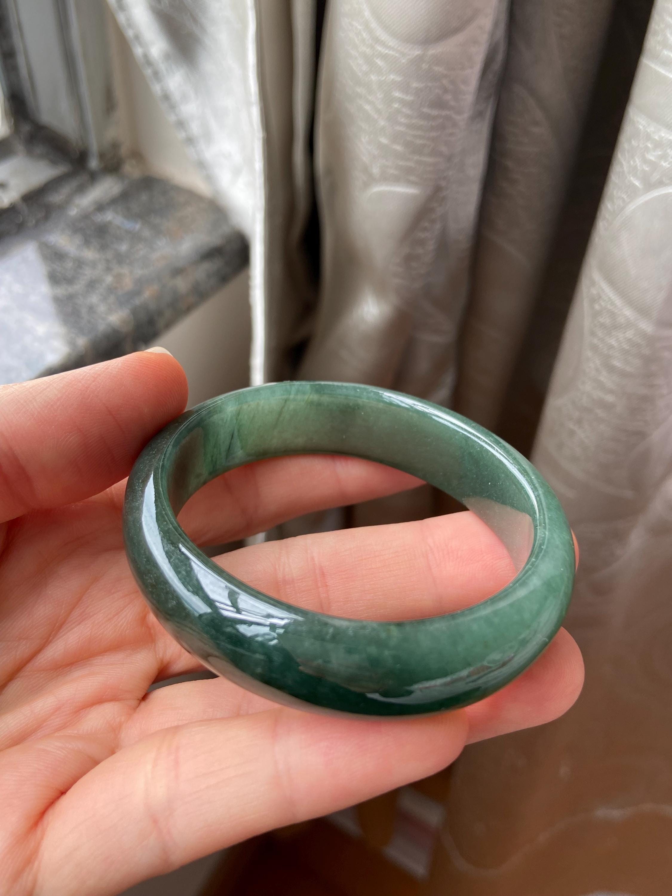 翡翠バングル 51.5 mm (2.03
