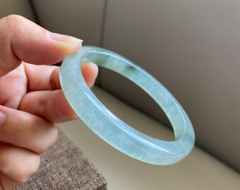 翡翠バングル❣️ 翡翠バングル（翡翠（バングルタイプ）ブレスレット）