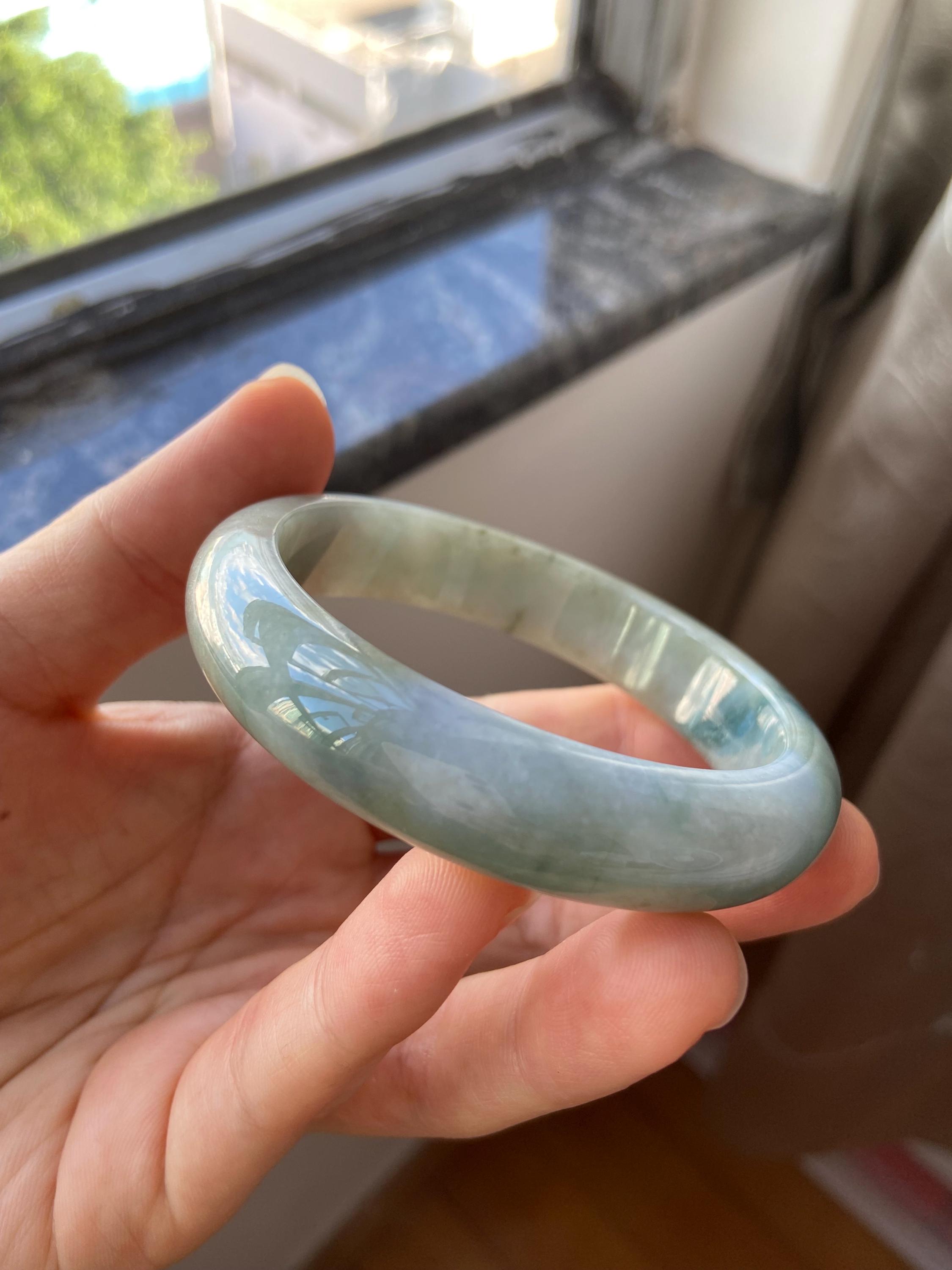 翡翠バングル 57.9 mm (2.28