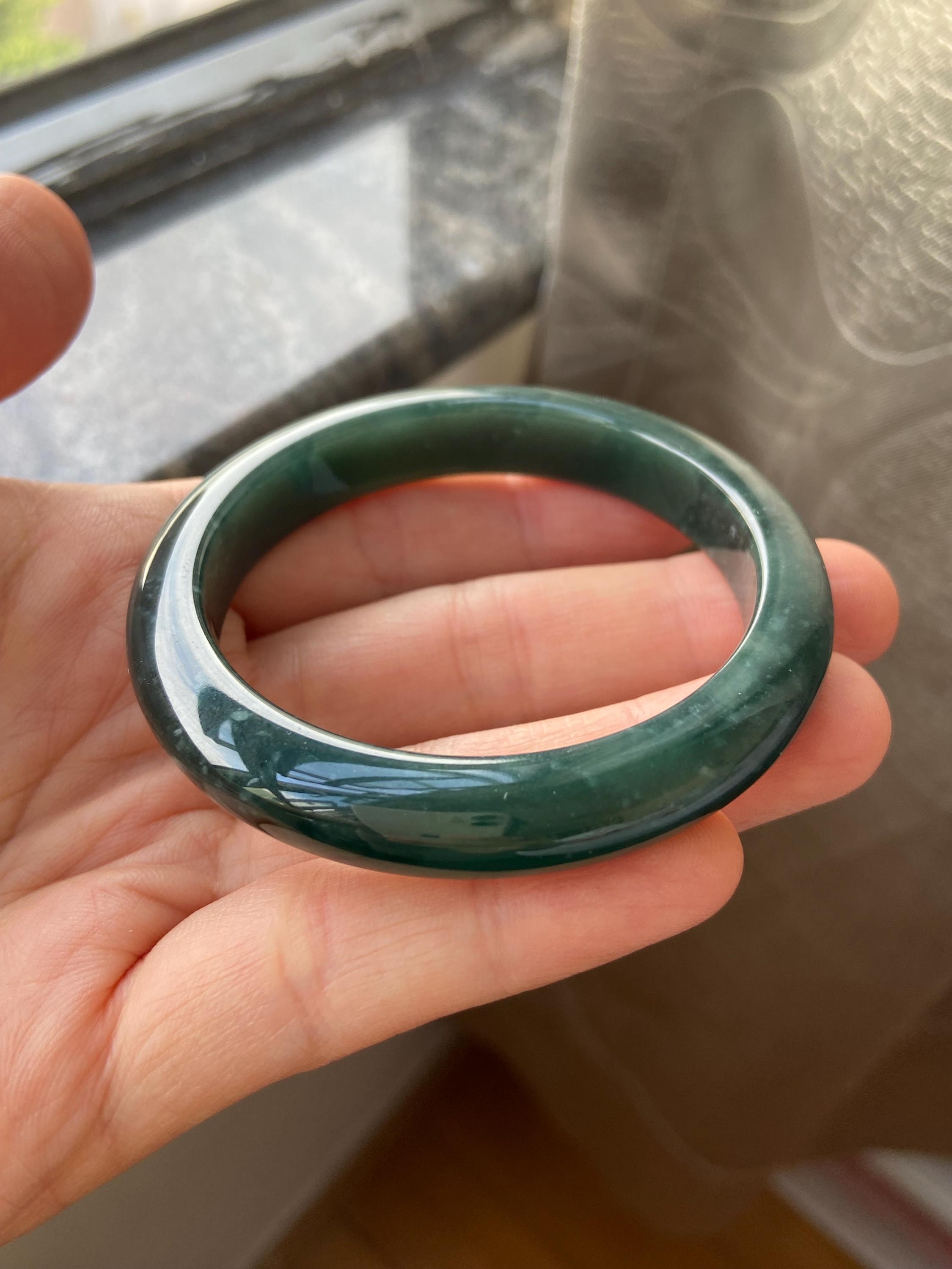 翡翠バングル 52.4 mm (2.06
