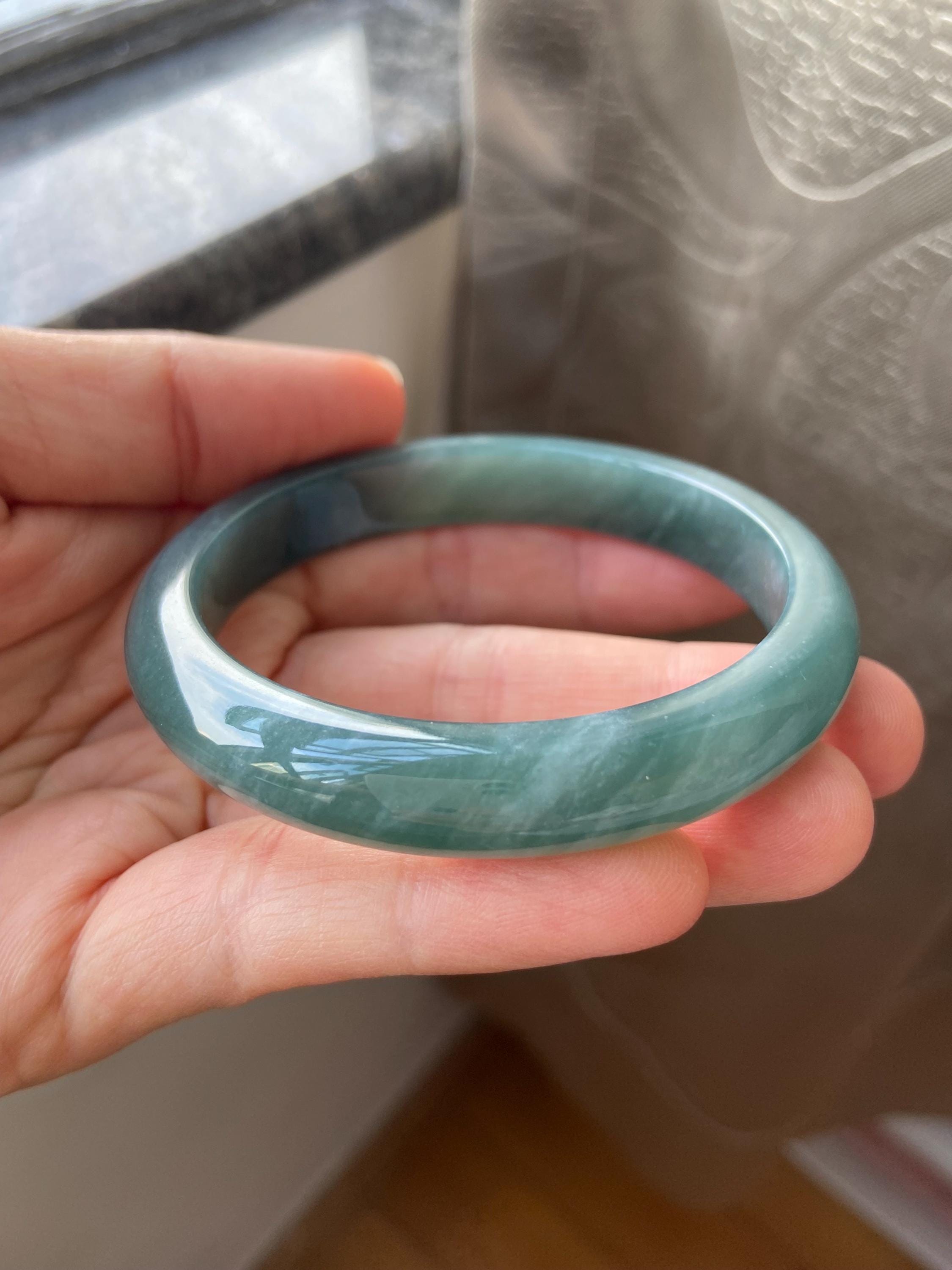 翡翠バングル 56.8 mm (2.24