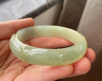 翡翠バングル 58.6 mm (2.31