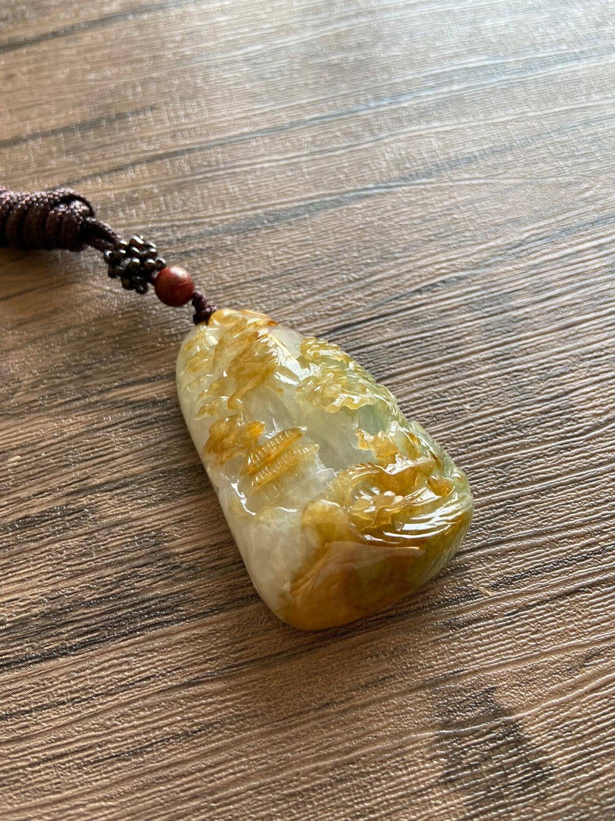 彫刻風景翡翠ペンダント、天然ビルマ産Aグレード翡翠 - Etsy 日本