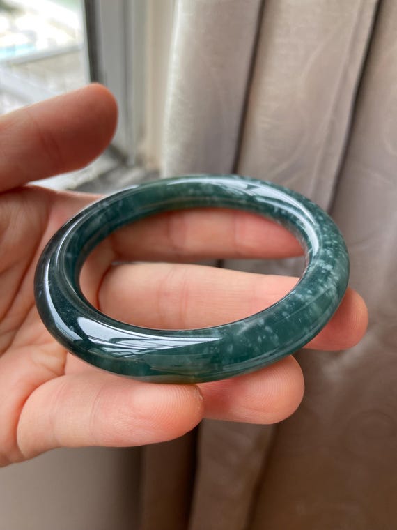 翡翠バングル 52.6 mm (2.07 翡翠バングル 52.6 mm (2.07