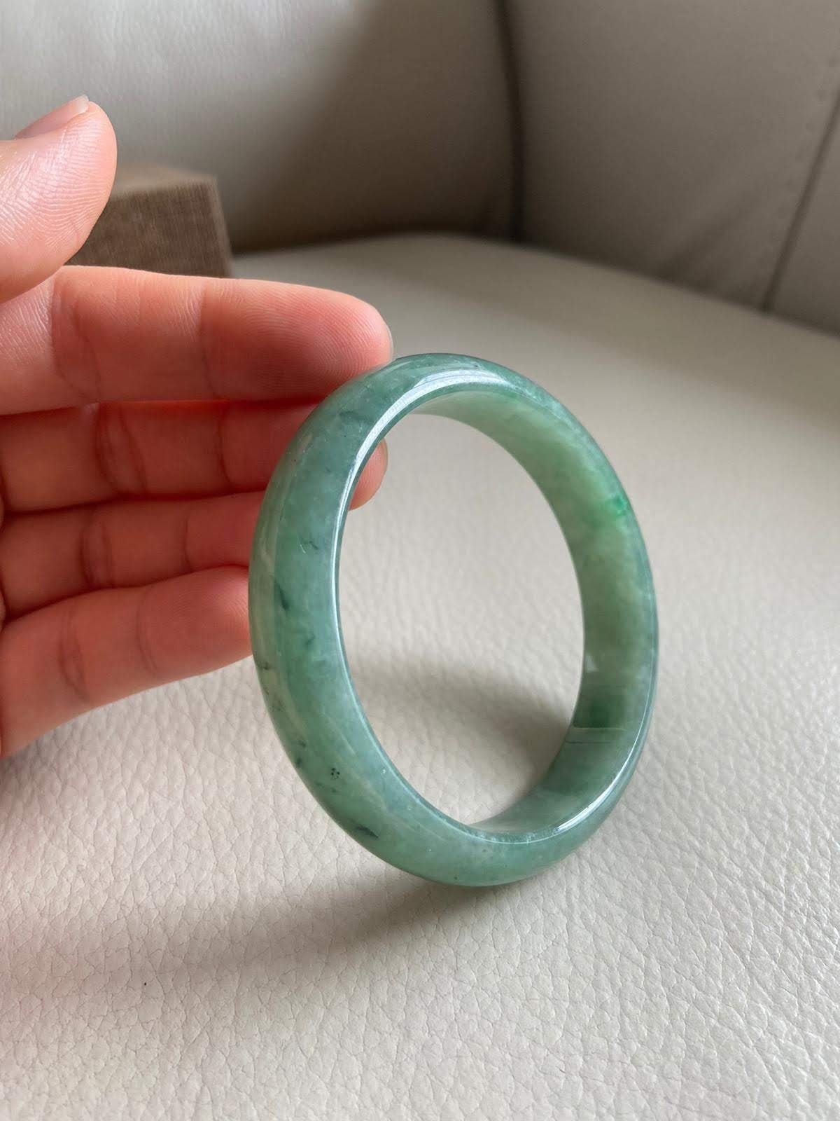 Natural Green Jade Bracelet – BellarosaGems