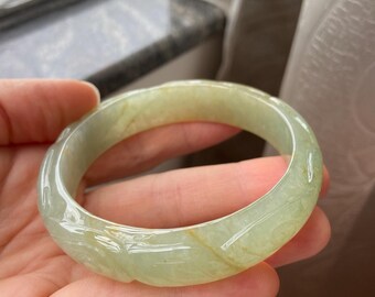 翡翠バングル 58.6 mm (2.31