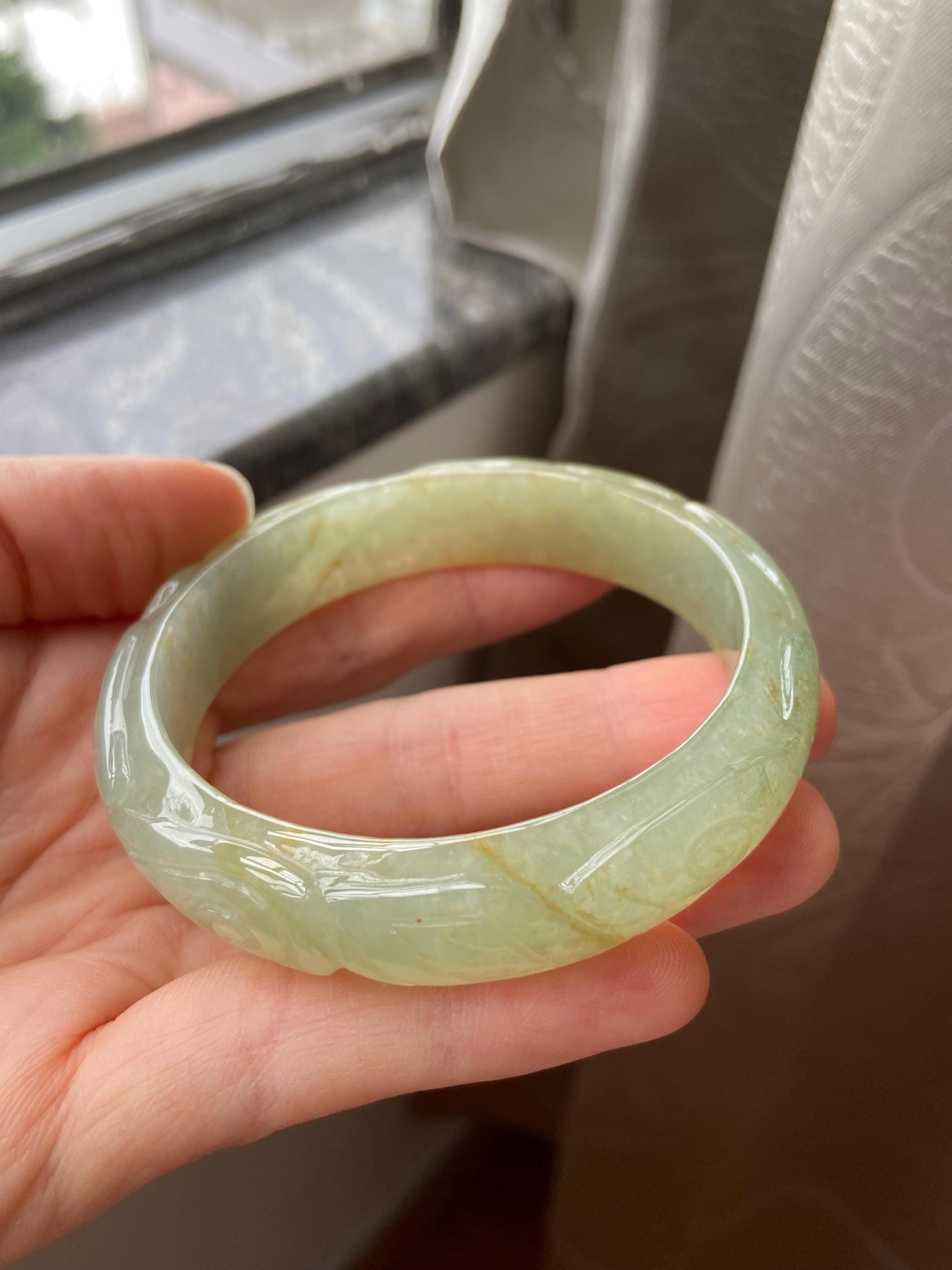 翡翠バングル 58.6 mm (2.31