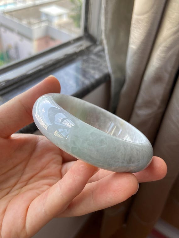 翡翠バングル 57.8 mm (2.28