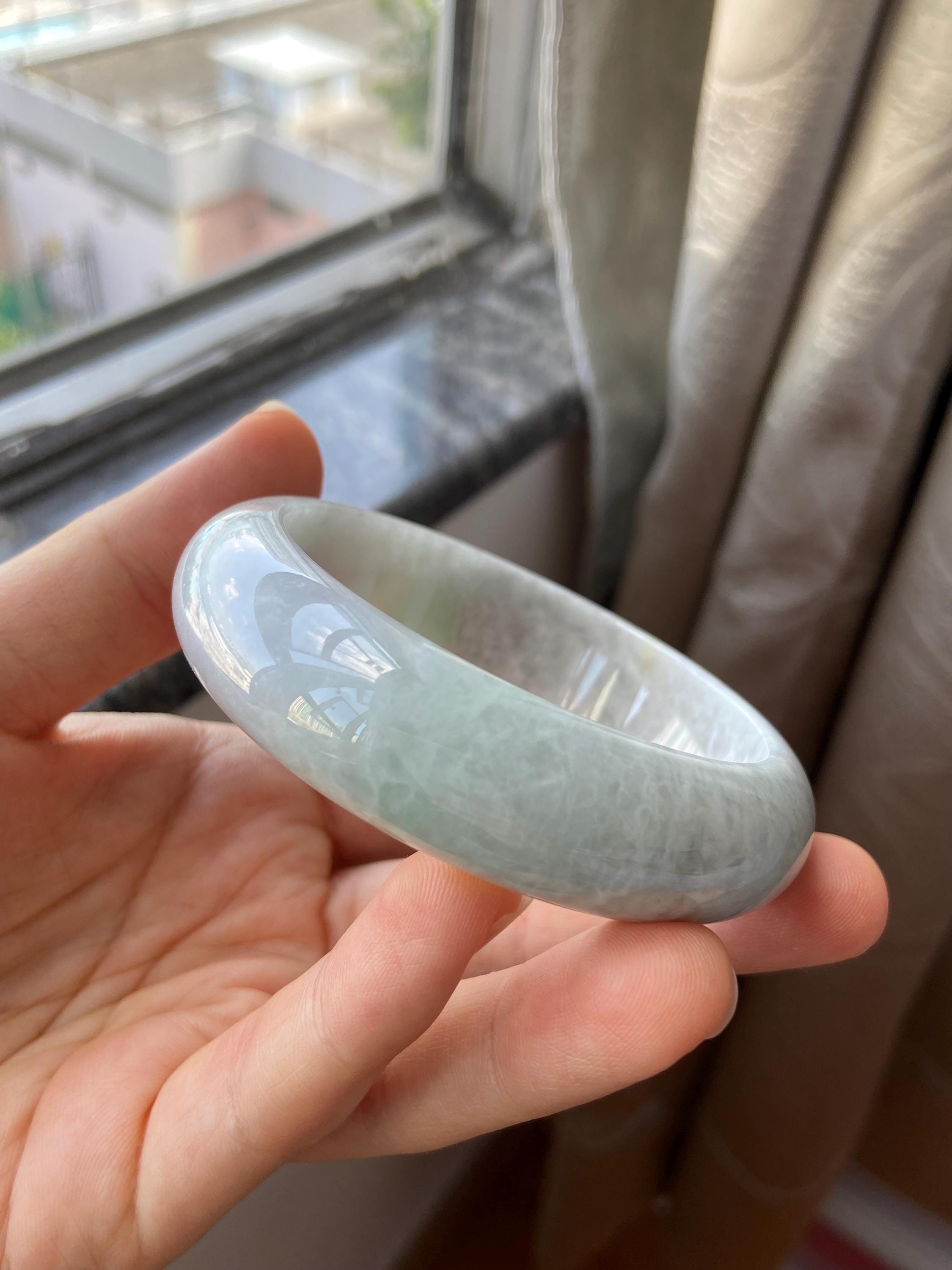 翡翠バングル 57.8 mm (2.28