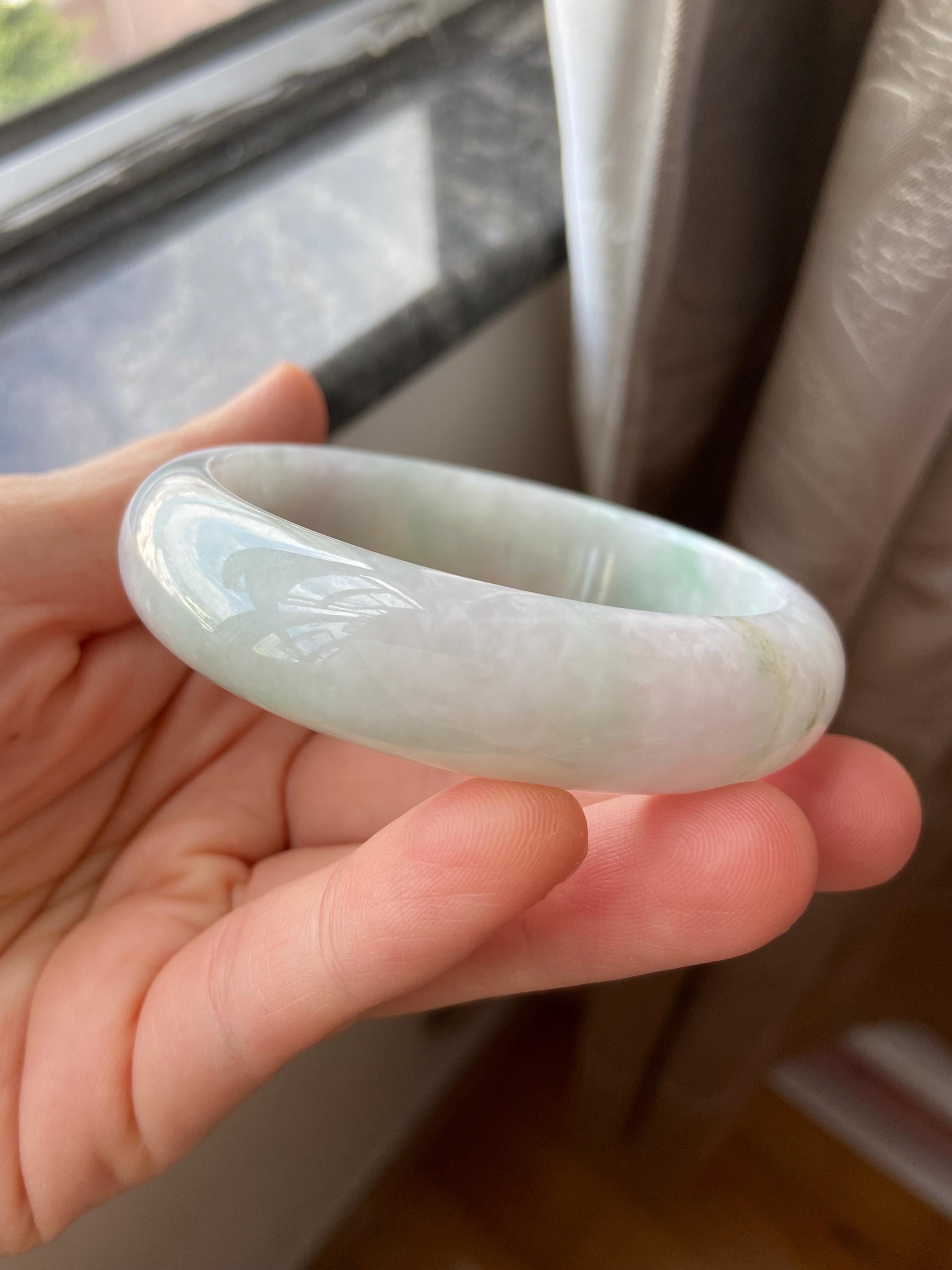 翡翠バングル 58.0 mm (2.28