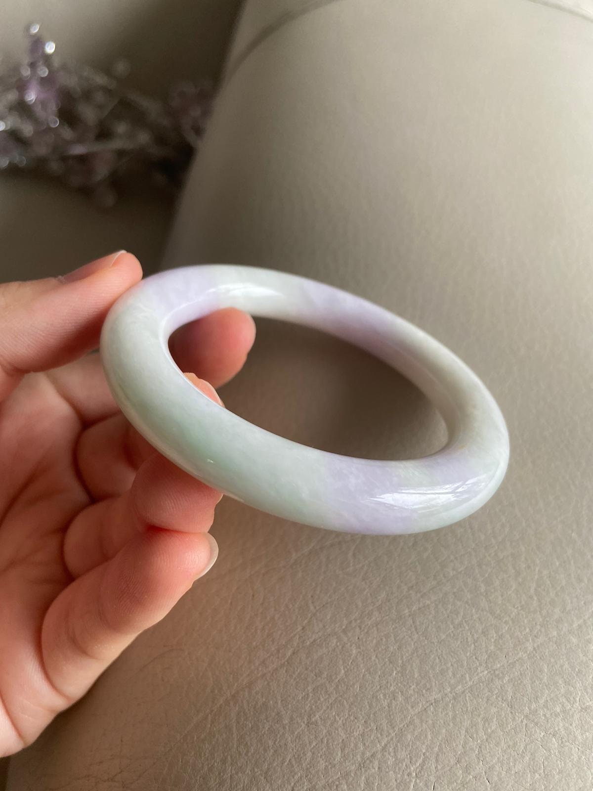 翡翠バングル 56.0 mm (2.20