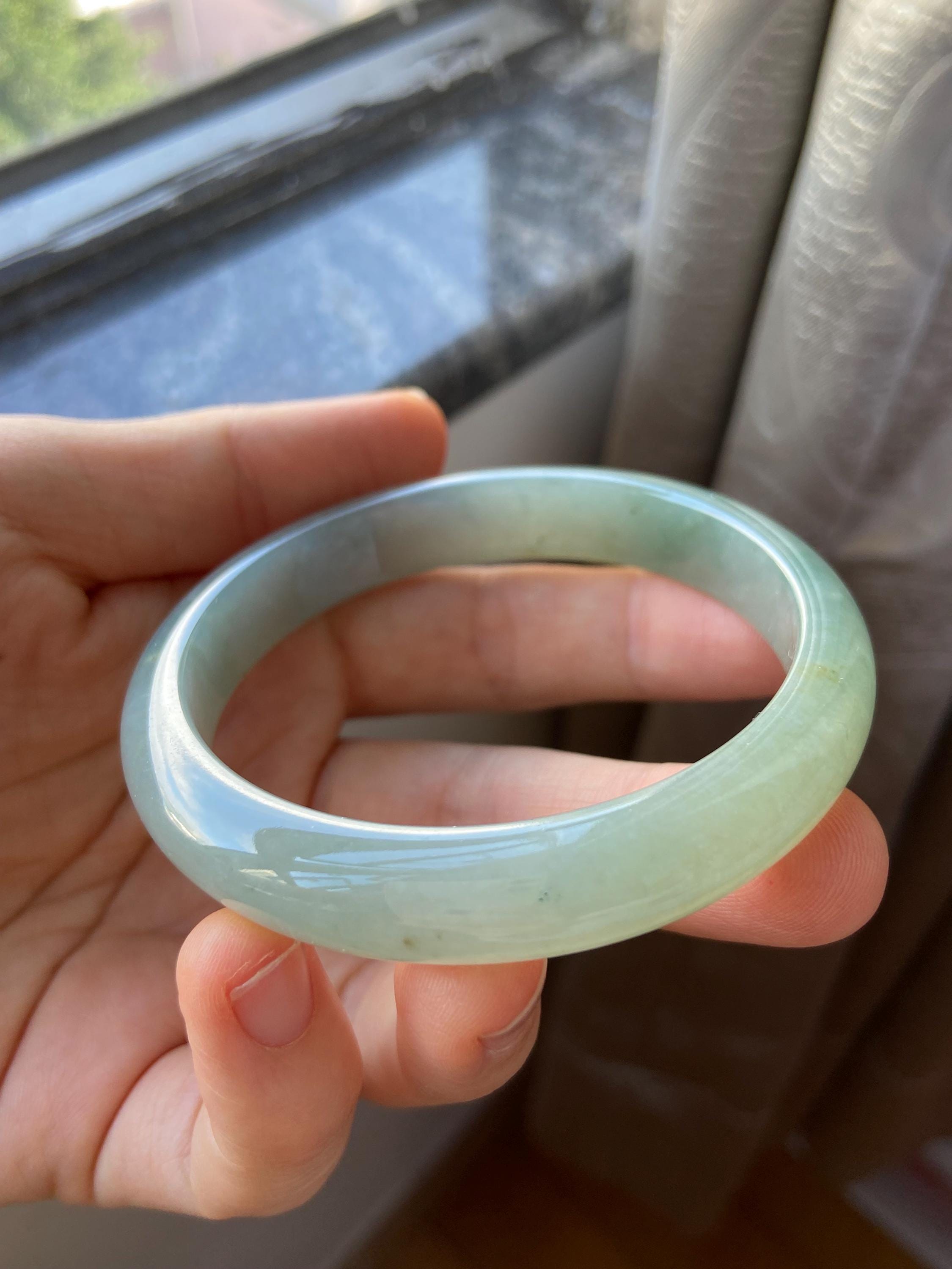 翡翠バングル 58.2 mm (2.29