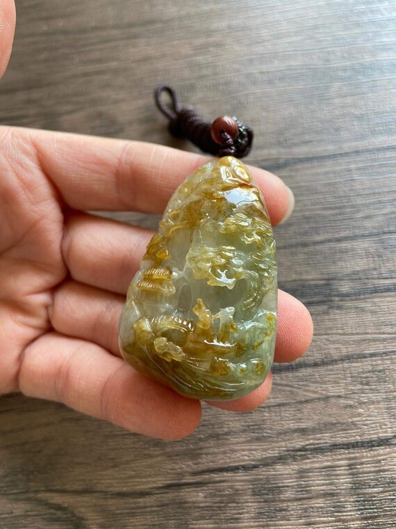 彫刻風景翡翠ペンダント、天然ビルマ産Aグレード翡翠 - Etsy 日本
