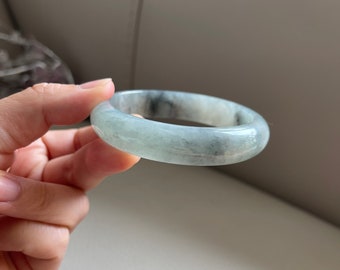 氷水色翡翠バングル 翡翠バングル 58.5 mm (2.30