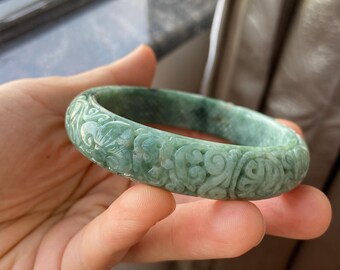 翡翠バングル 57.0 mm (2.24