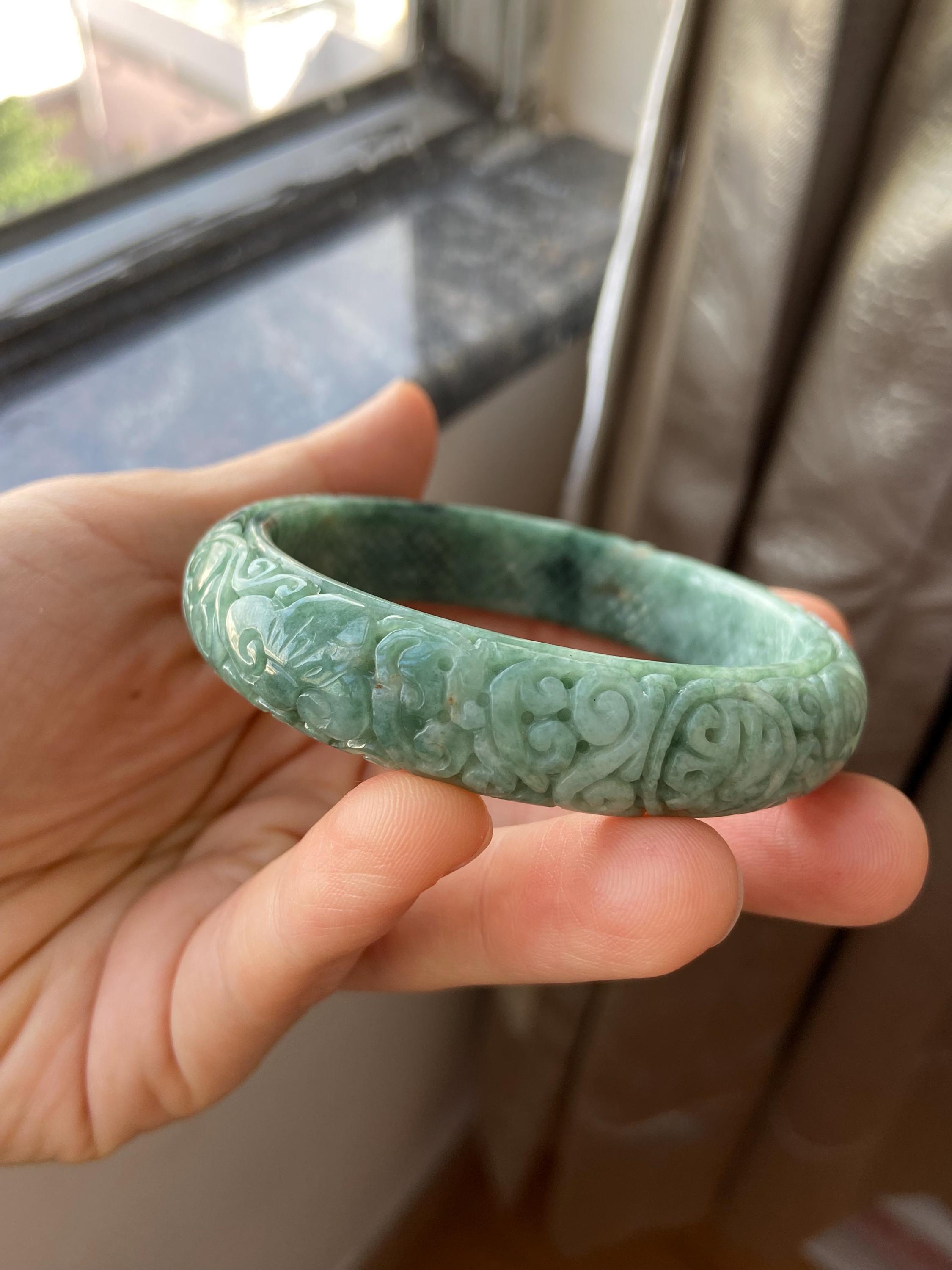 翡翠バングル 57.0 mm (2.24