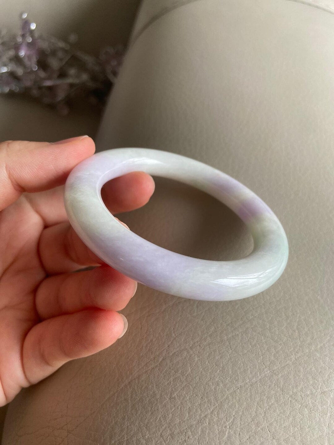 翡翠バングル 56.0 mm (2.20