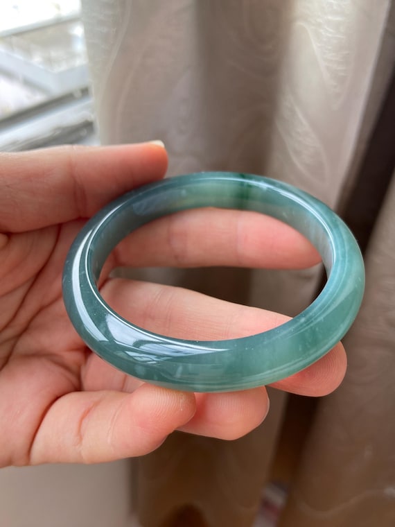 翡翠バングル 54.5 mm (2.15