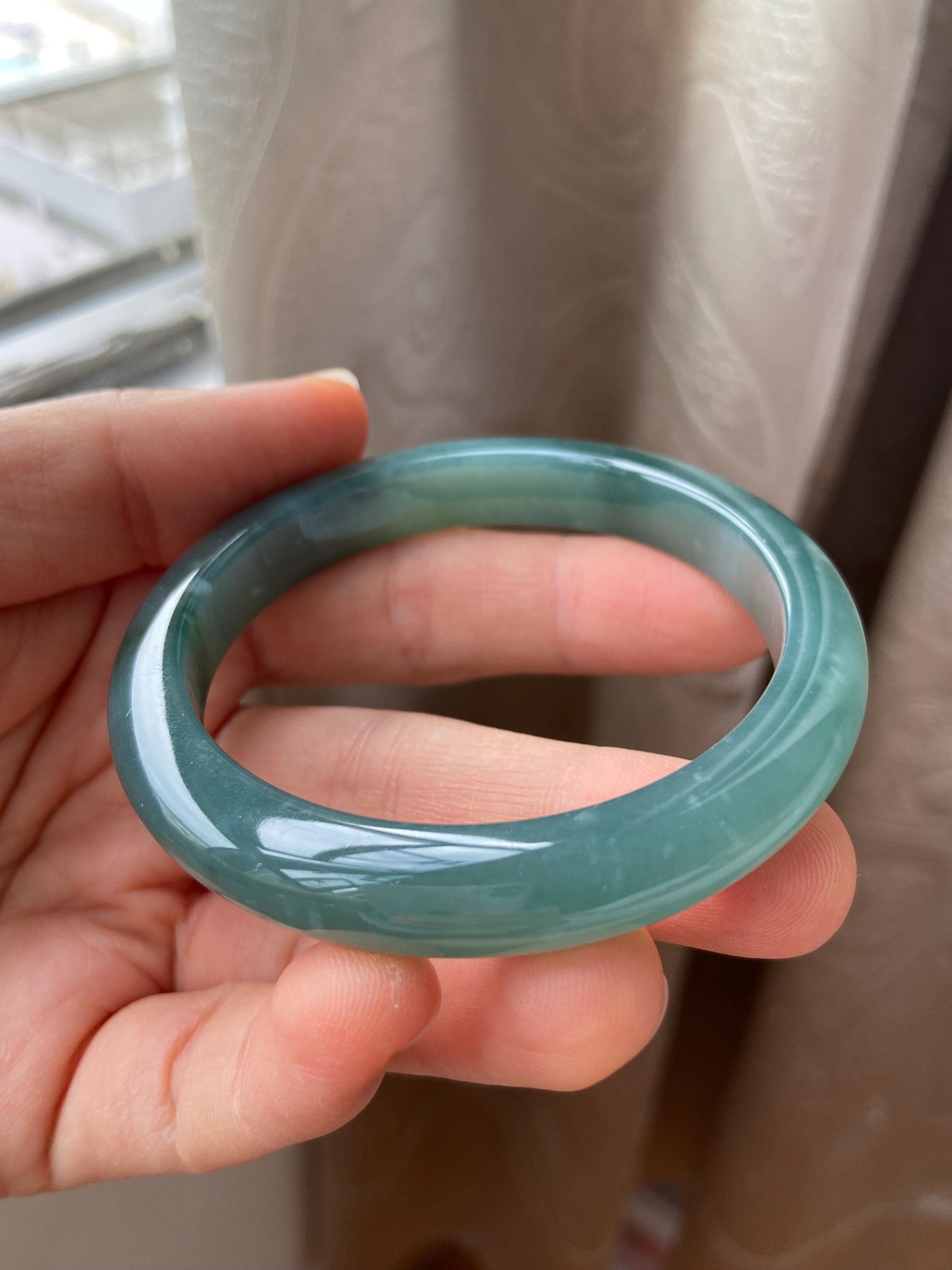 翡翠バングル 54.5 mm (2.15