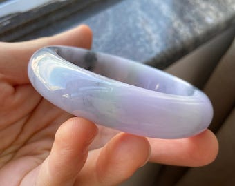 翡翠バングル 55.2 mm (2.17インチ)、ラウンドシェイプ、ライト
