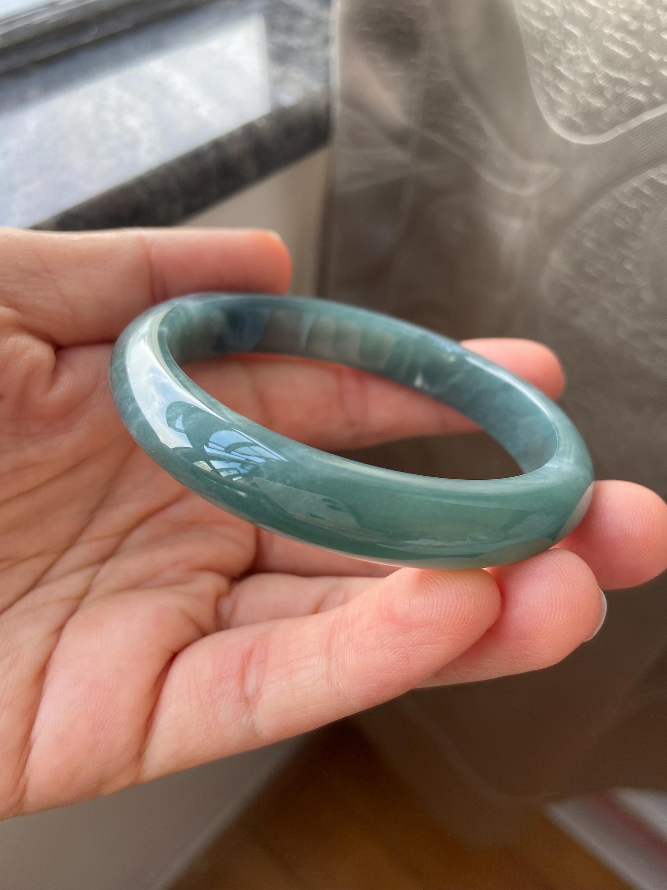 翡翠バングル 56.8 mm (2.24