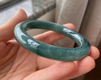 翡翠バングル 56.3 mm (2.22