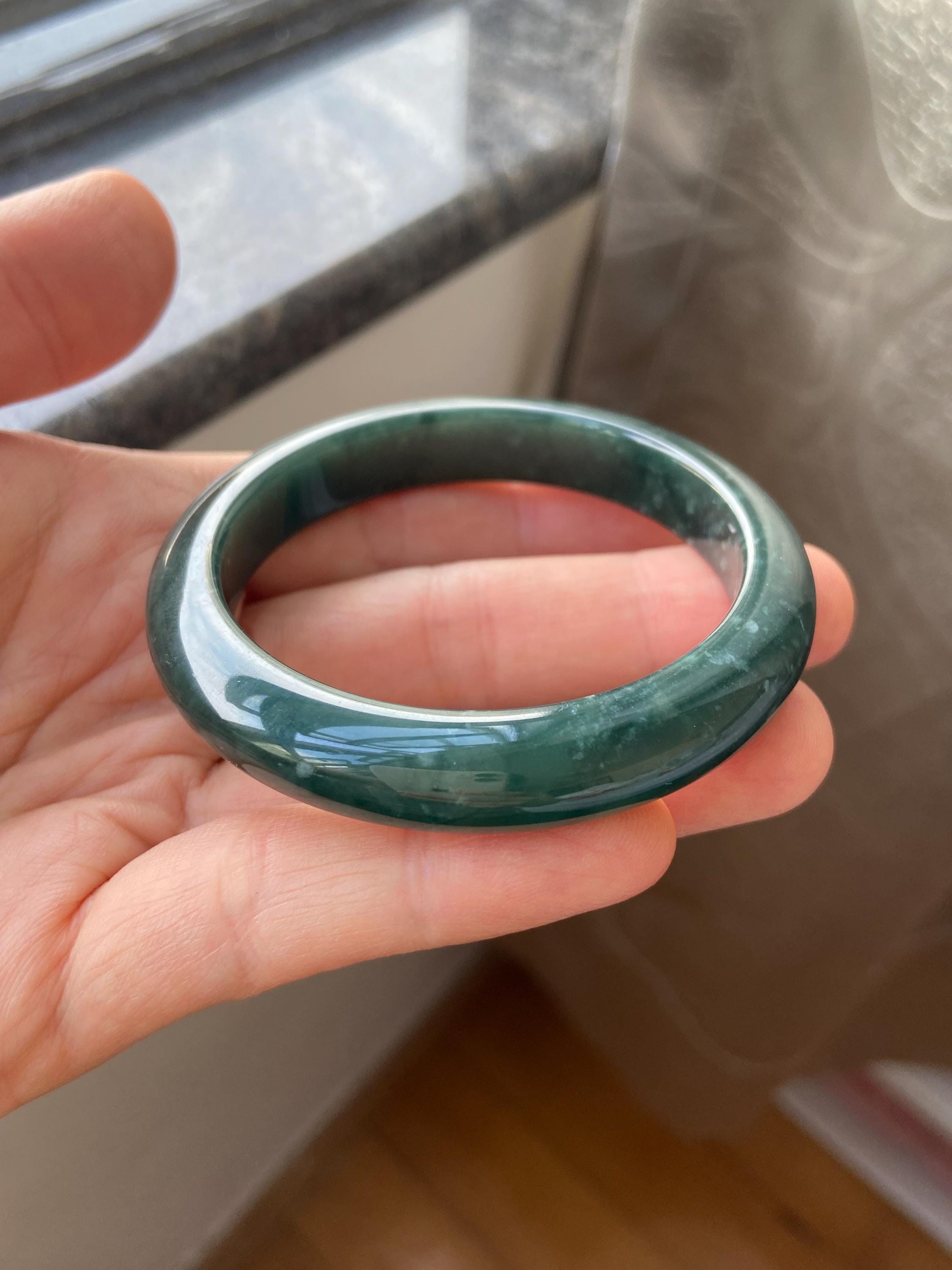 翡翠バングル 52.4 mm (2.06