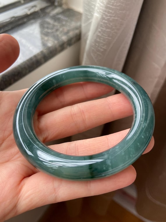 翡翠バングル 56.3 mm (2.22