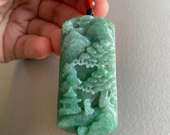 彫刻された風景翡翠ペンダント、中国風の風景、橋山木、天然タイプA