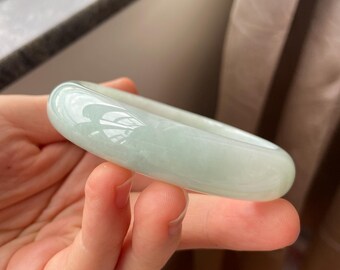 翡翠バングル 62.4 mm (2.46
