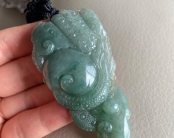 中国龍翡翠ペンダント、ライトグリーン、天然グレードA翡翠、ビルマ