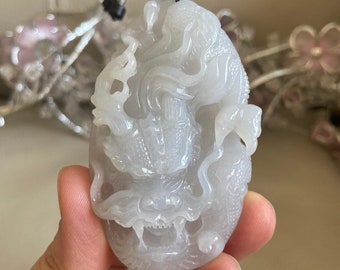 中国龍翡翠ペンダント、ライトグリーン、天然グレードA翡翠、ビルマ