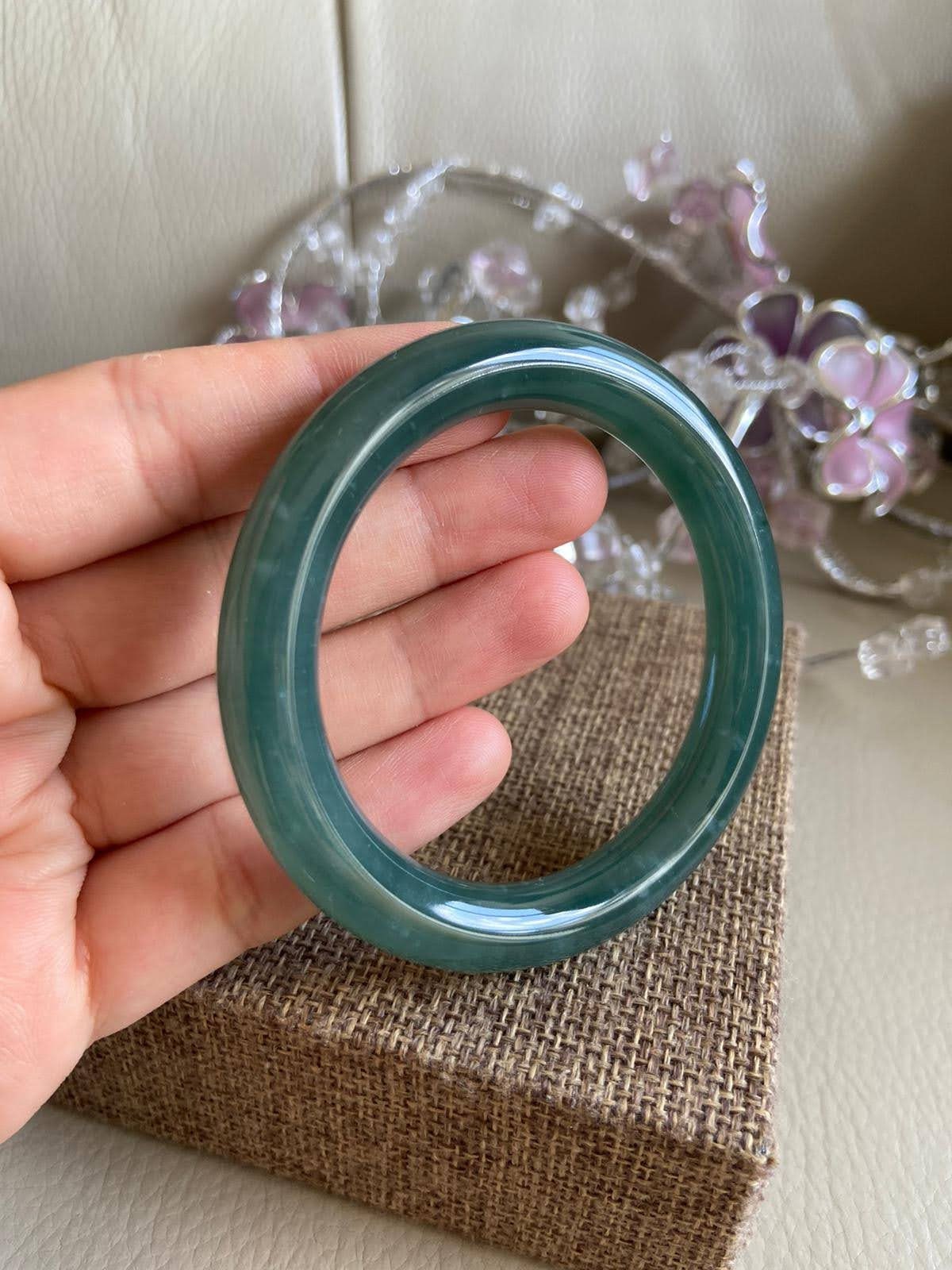 Jade Bangle 54.5mm (2.15
