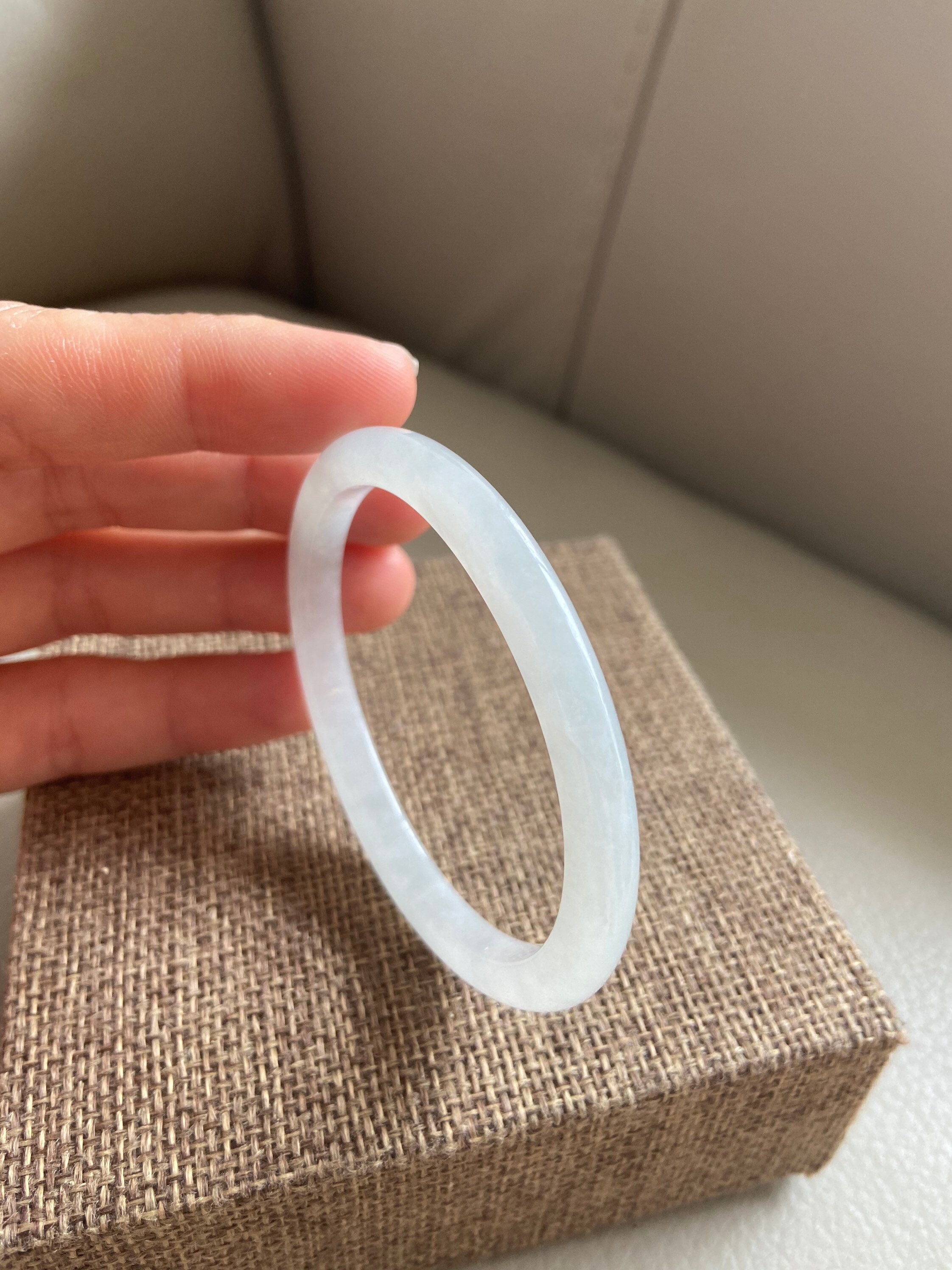 【公式】 翡翠バングル 51.0 (2.00 mm 家具
