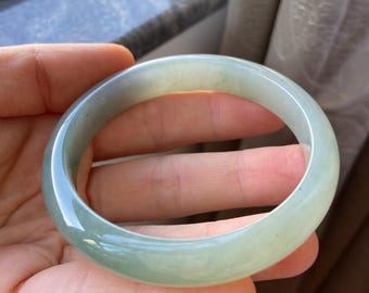 翡翠バングル 58.2 mm (2.29