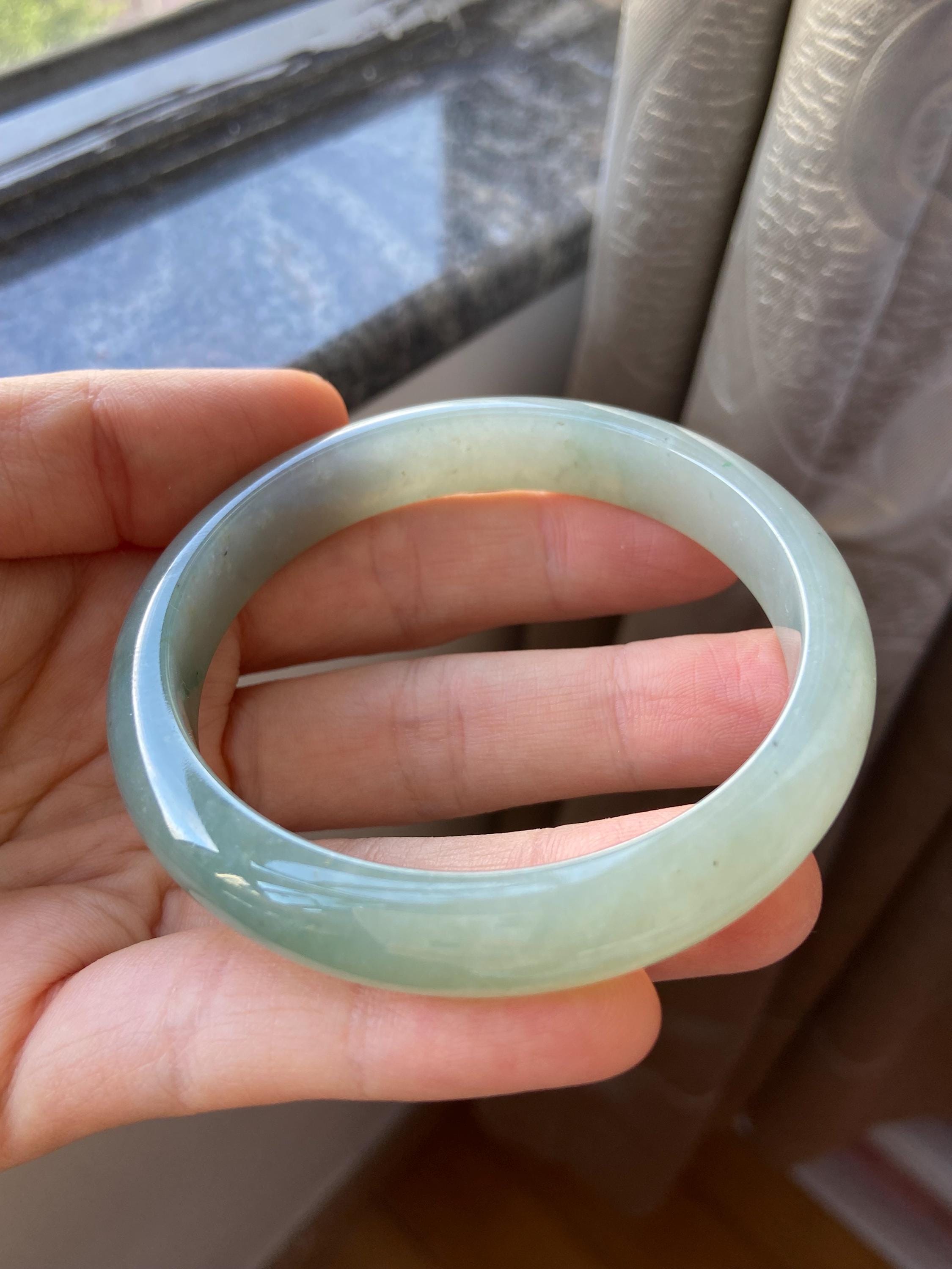 翡翠バングル 58.2 mm (2.29
