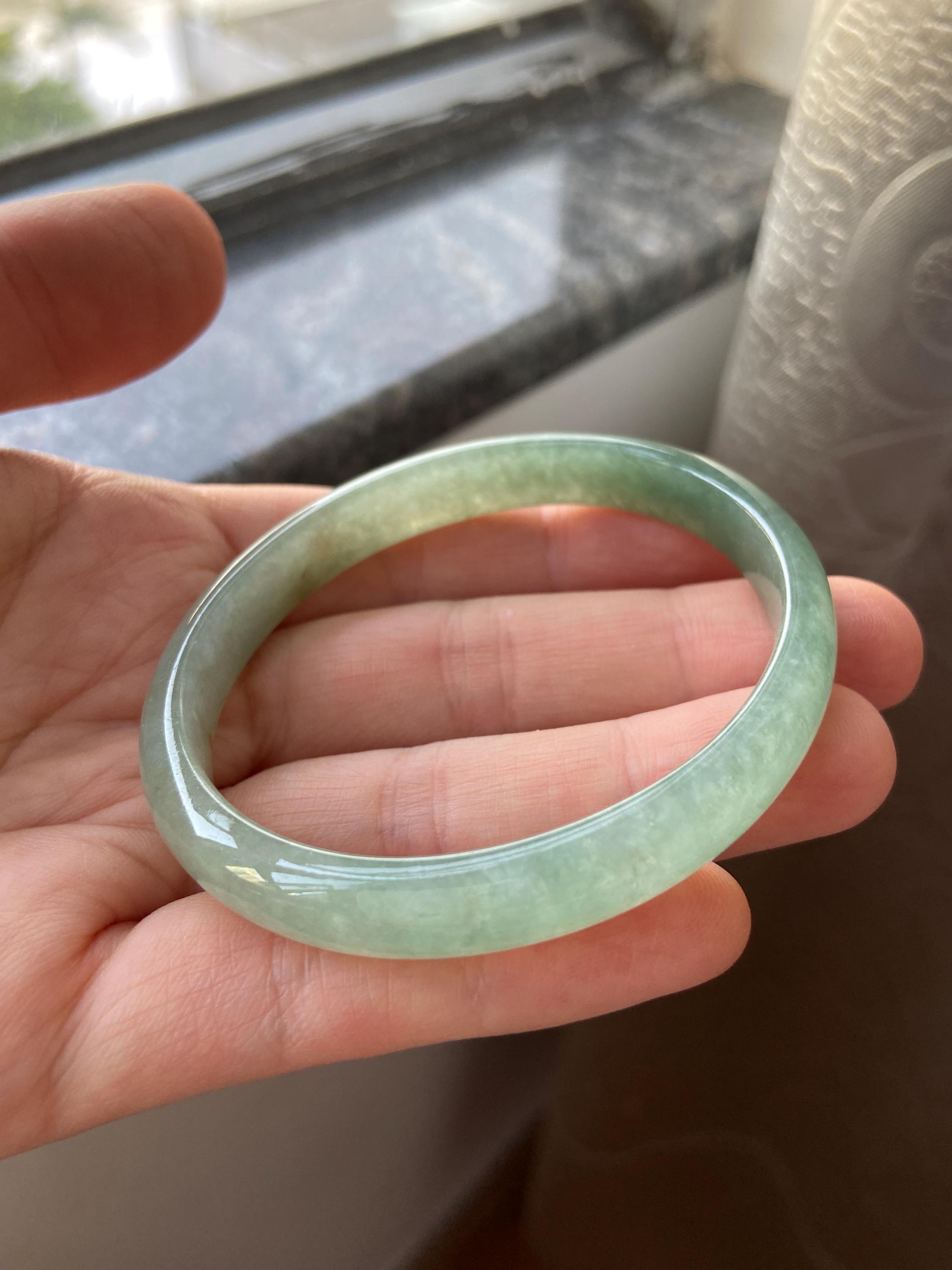 翡翠バングル 54.0 mm (2.12