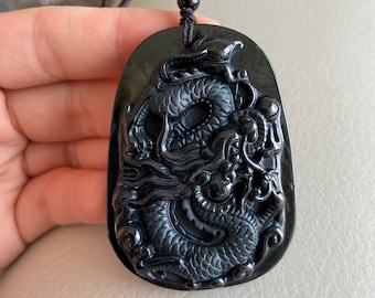 黒翡翠ドーナツペンダント：ビルマ産翡翠彫刻、グレードA - Etsy 日本