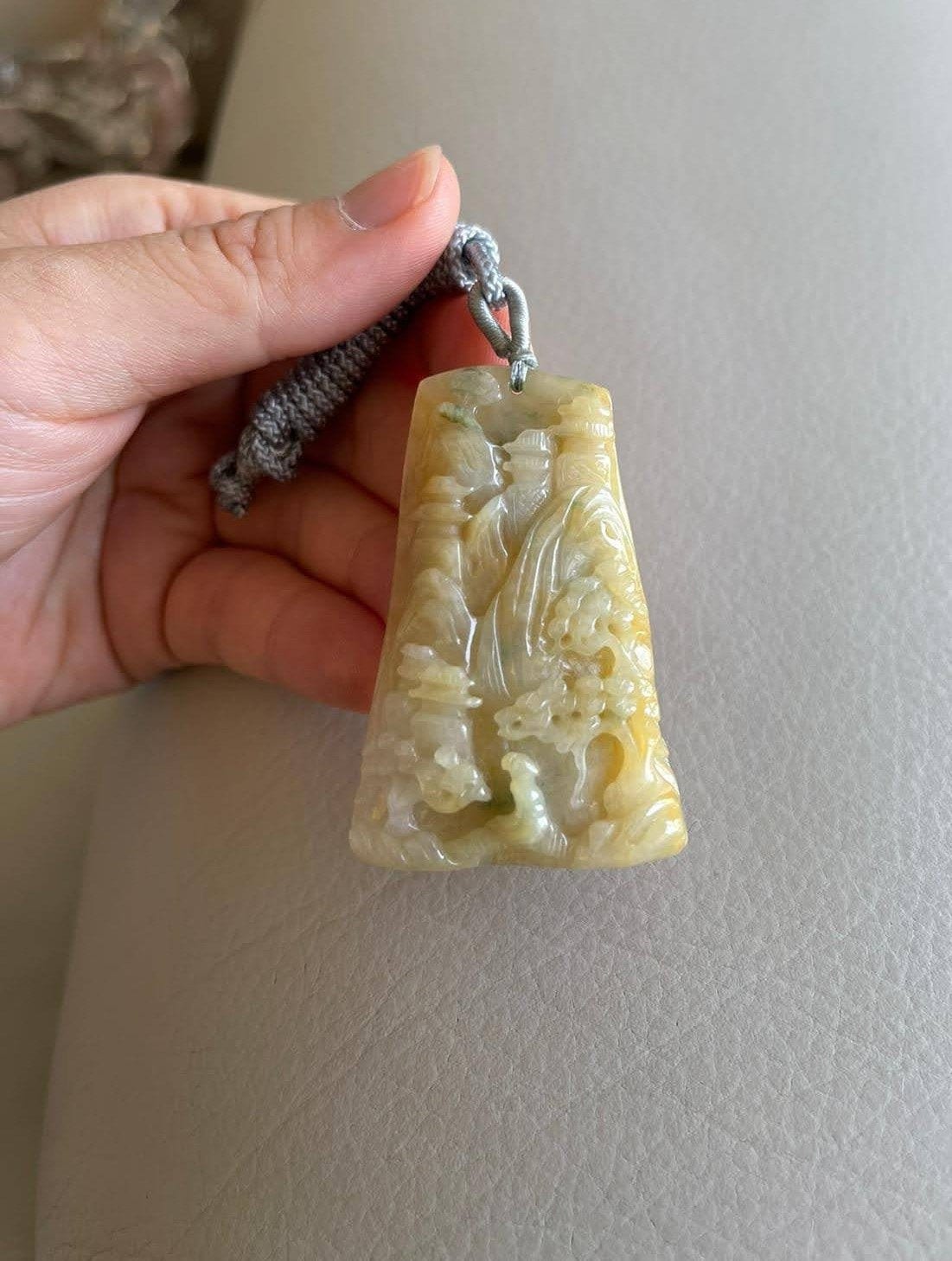 彫刻された風景翡翠ペンダント、中国風の風景、橋山木、天然タイプA