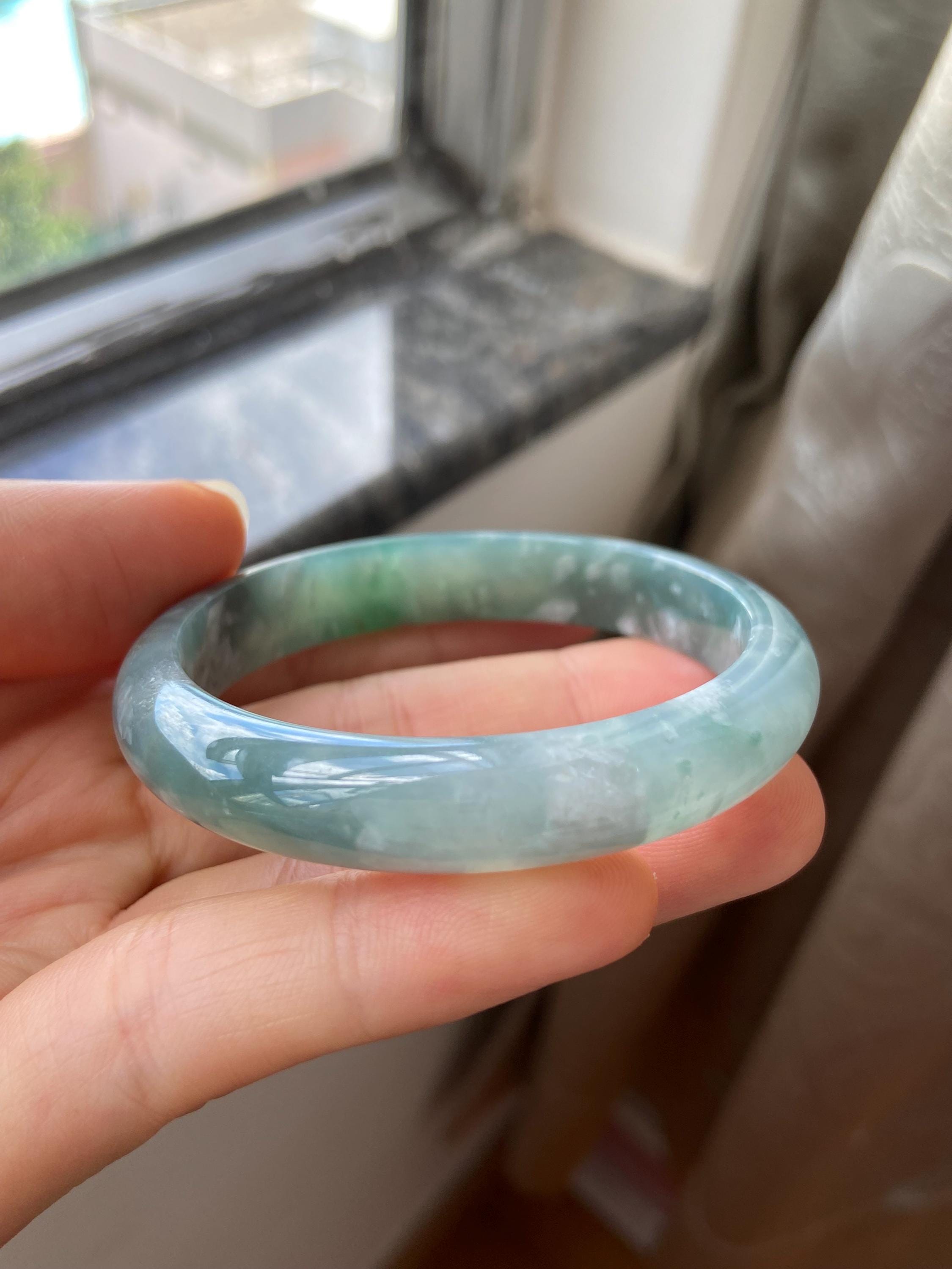 翡翠バングル 51.7 mm (2.03